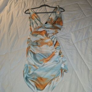 Pretty Little Thing Dress Size Small Elegant Multicolor Sleeveless Dress